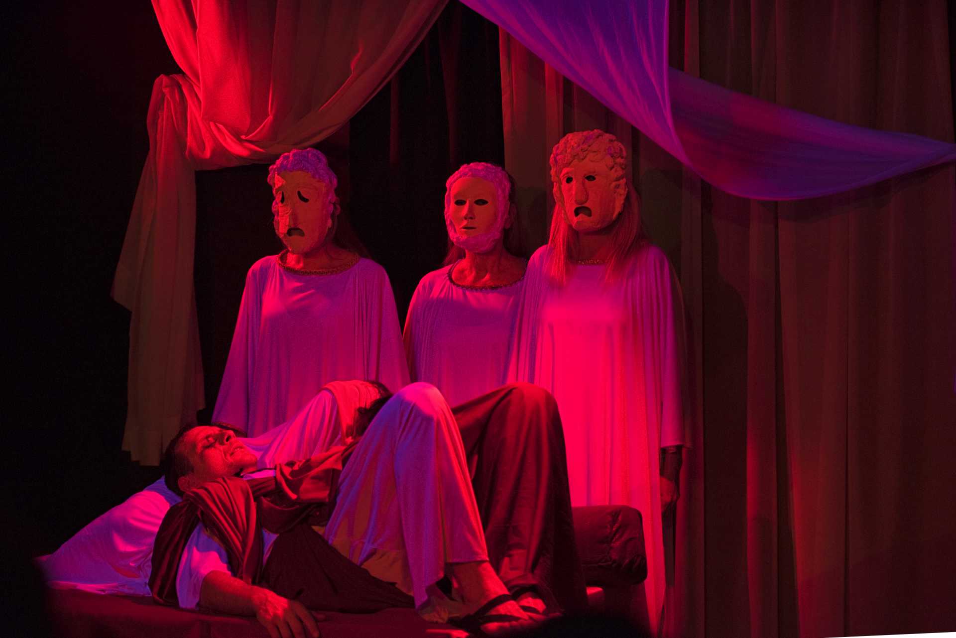 Edipo di Sofocle in scena al Teatro Pegaso di Ostia